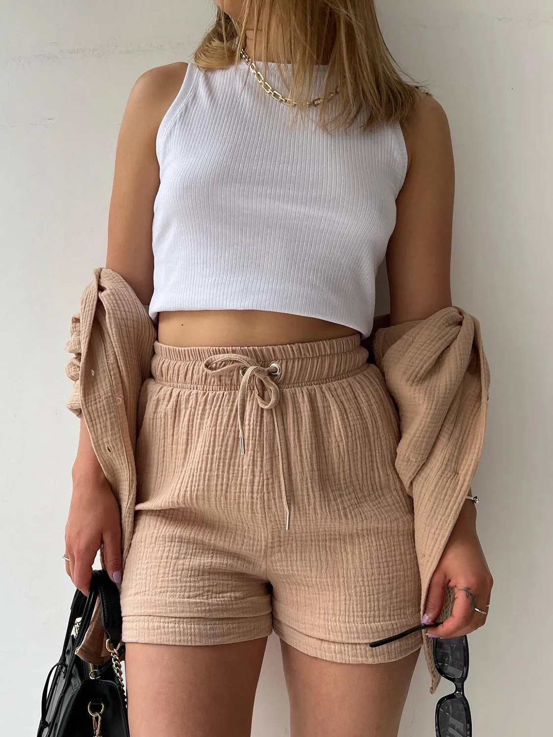 11 Casual Beachwear Button Up Shirt / Shorts Outfits