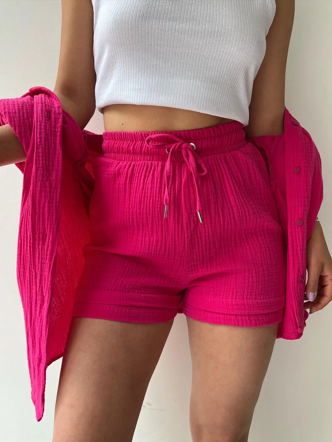 11 Casual Beachwear Button Up Shirt / Shorts Outfits