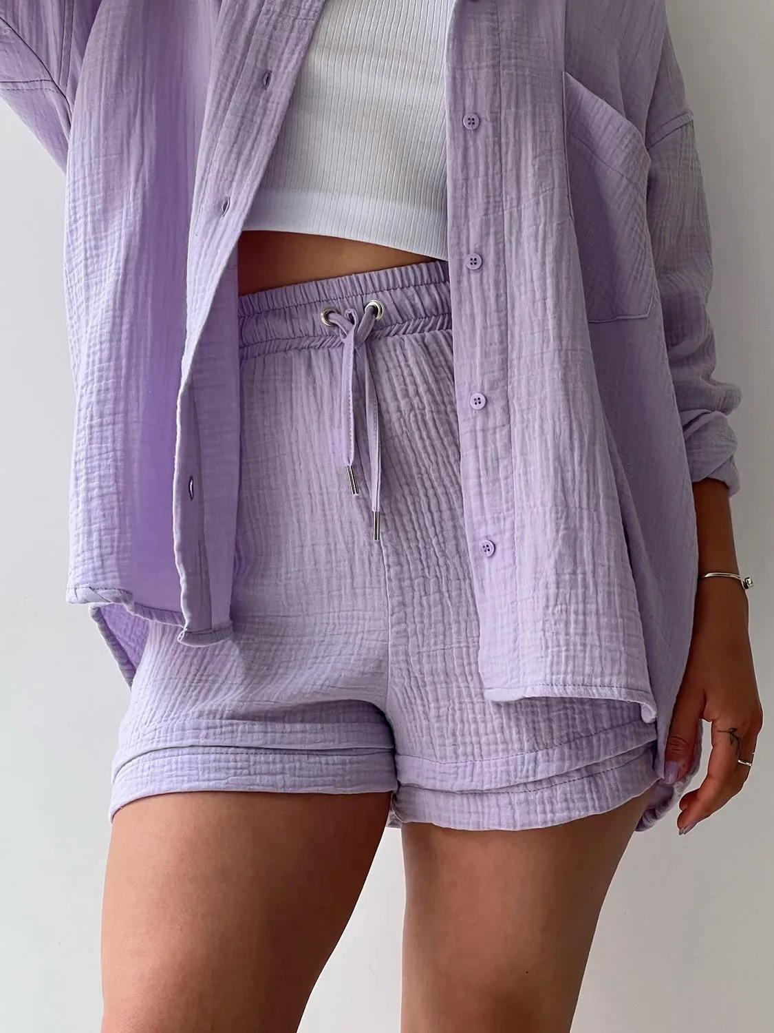 11 Casual Beachwear Button Up Shirt / Shorts Outfits