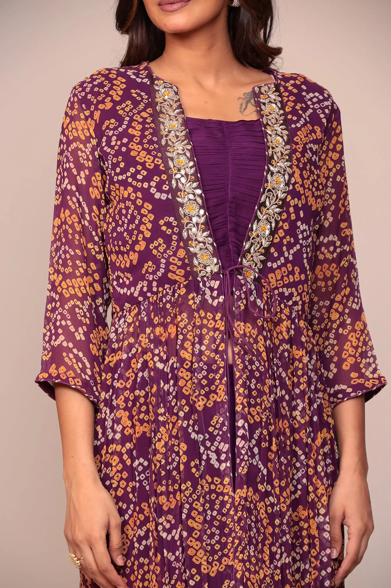 Sure! Heres an optimized title for the e-commerce product:

Exquisite Bandhej Georgette Jacket-Style Suit with Intricate Gota Patti and Thread Embroidery