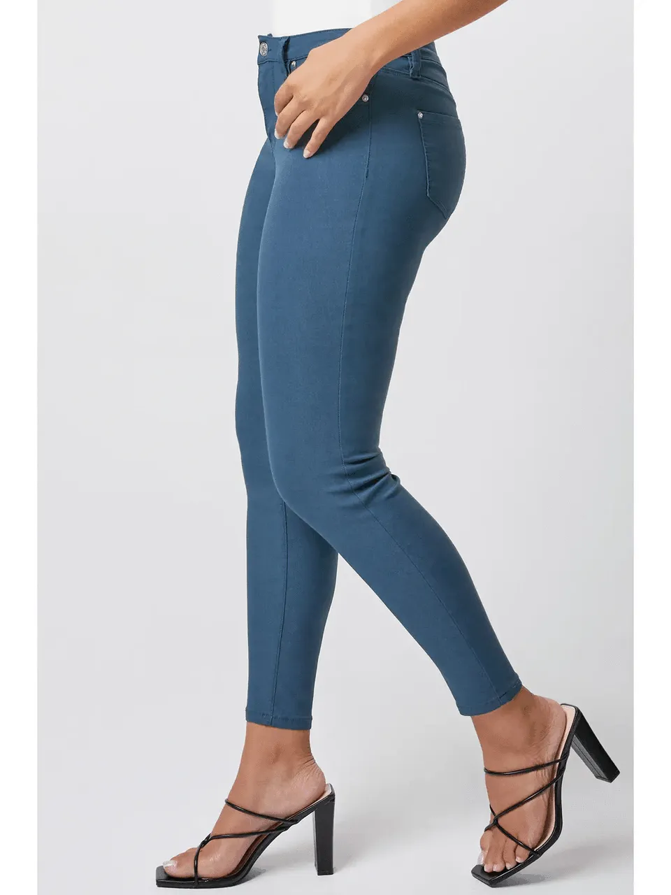 Jasmine Hyperstretch Skinny Jeans